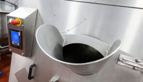Tumble Chiller Chute