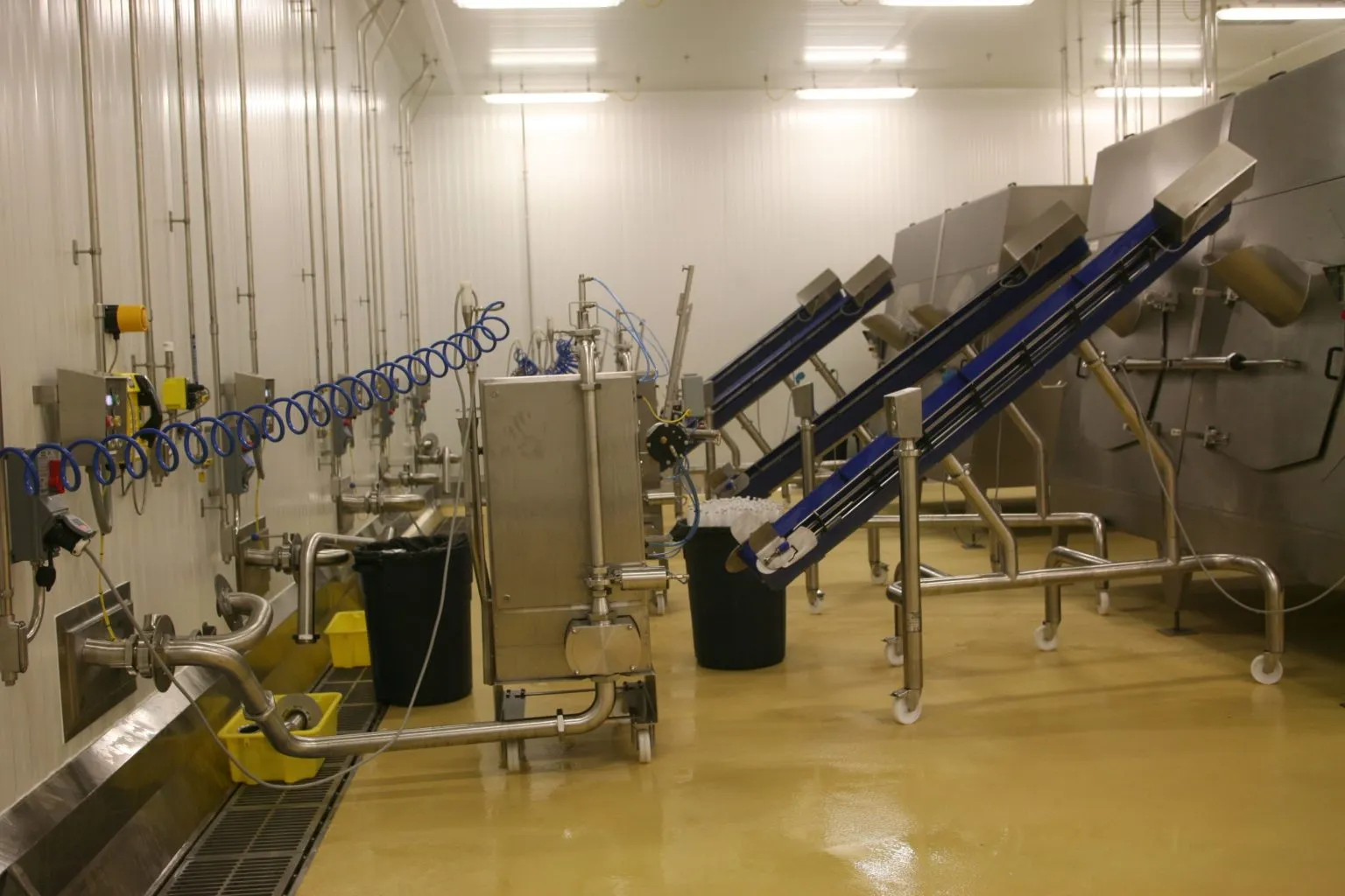 Tumble-Chiller_Skeleton-Conveyor_Pump-Fill-Station