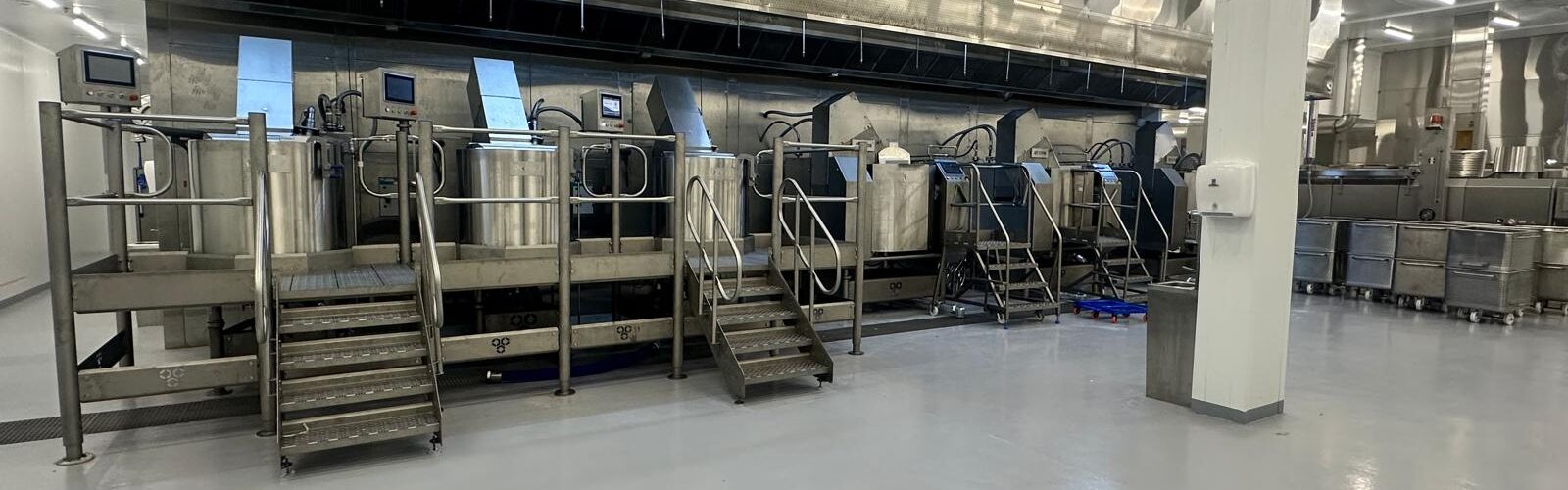Large-scale cook chill food production line designed for efficient batch cooking and chilling