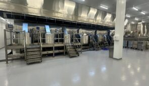 Large-scale cook chill food production line designed for efficient batch cooking and chilling