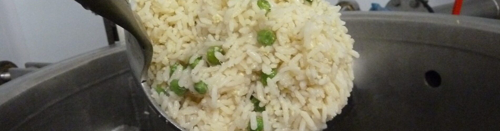 Vacuum cooling machine being used to made to make egg fried rice after vacuum cooling process