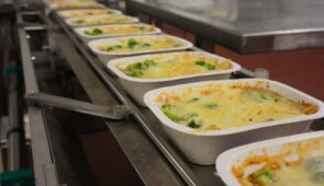 Integrated Industrial Cooking Systems used in commercial food manufacturing for efficient ready meal production and large-scale cooking operations.